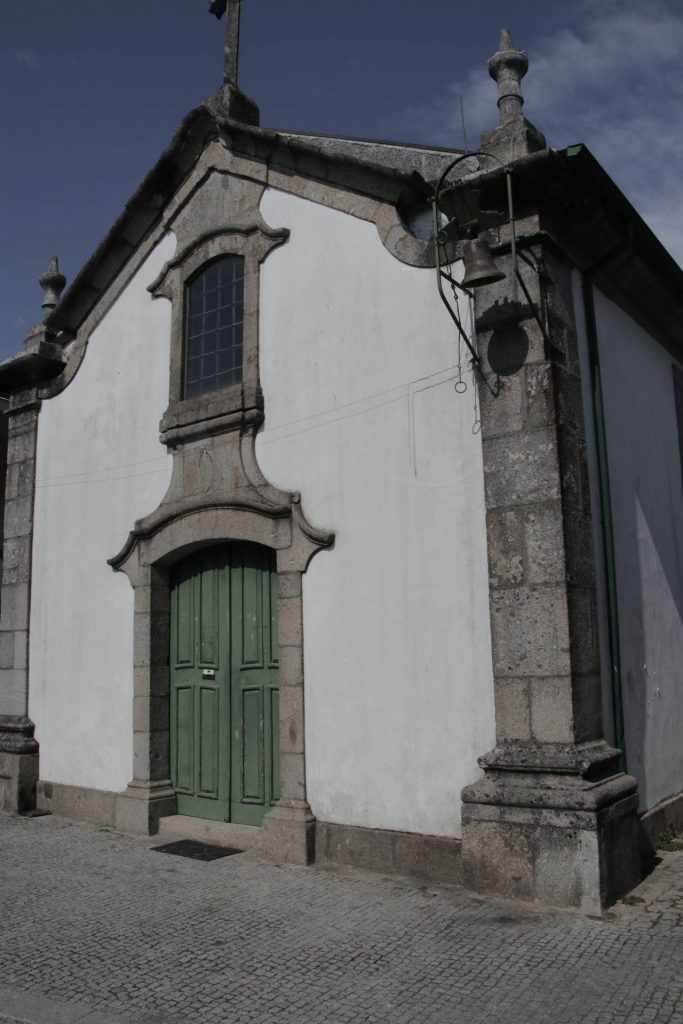 4.	Casa do Dr. Leonardo Coimbra e Capela de Santo António