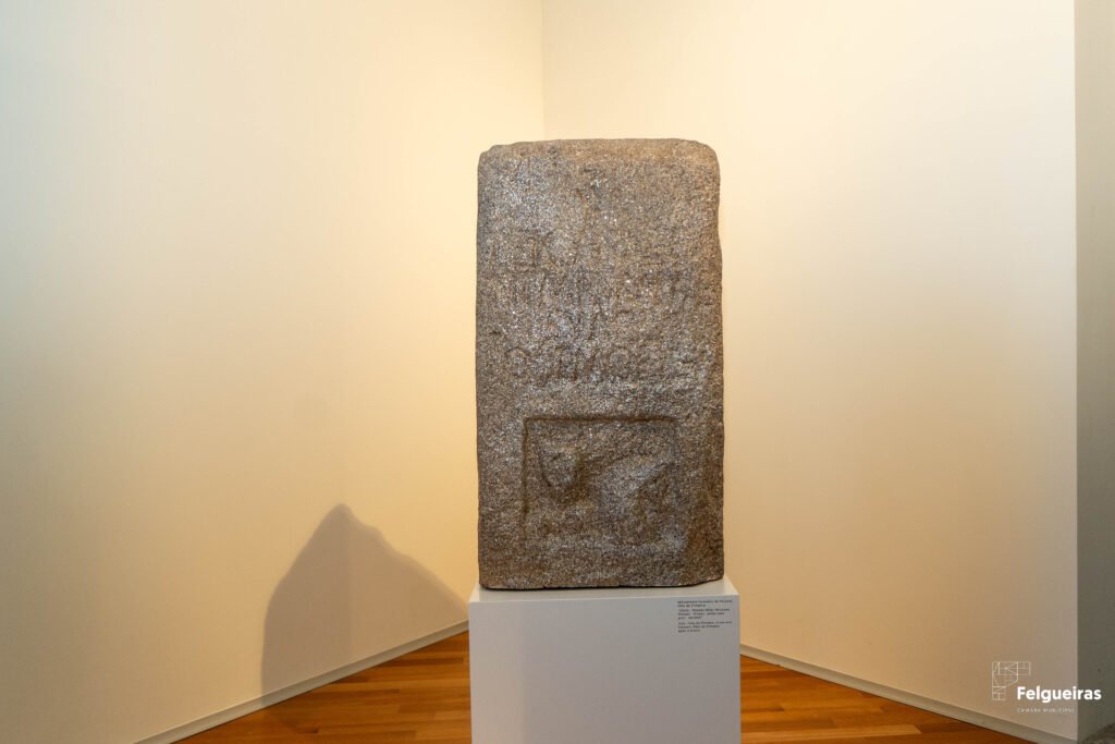 Espaço de Exposições "PASSADO, PRESENTE & FUTURO"