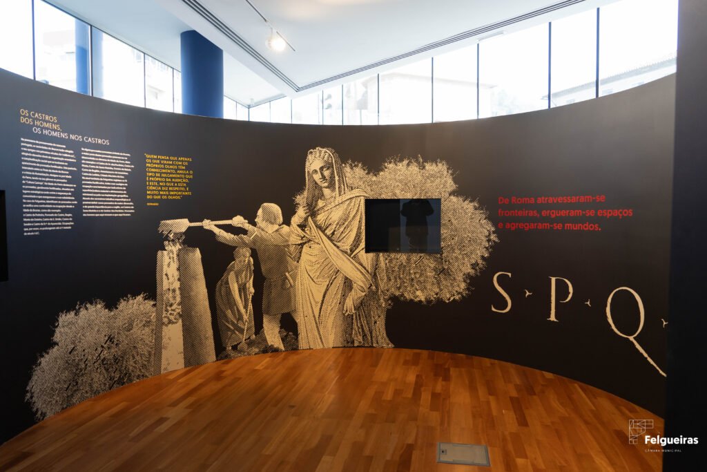 Espaço de Exposições "PASSADO, PRESENTE & FUTURO"