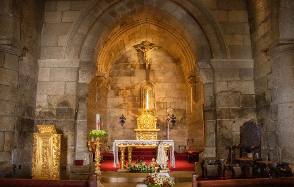 Igreja de Santa Maria de Airães