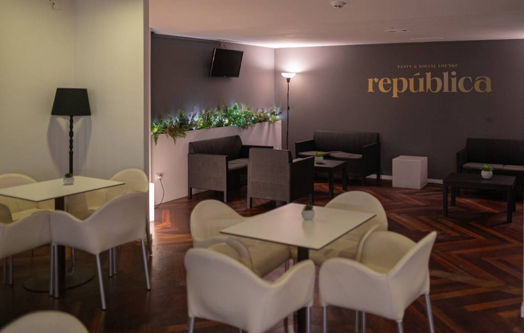 República - Tasty & Social Lounge